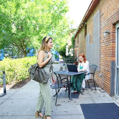 SOCO 80808 - Outdoor Space Walking In 808 SOCO Vista
